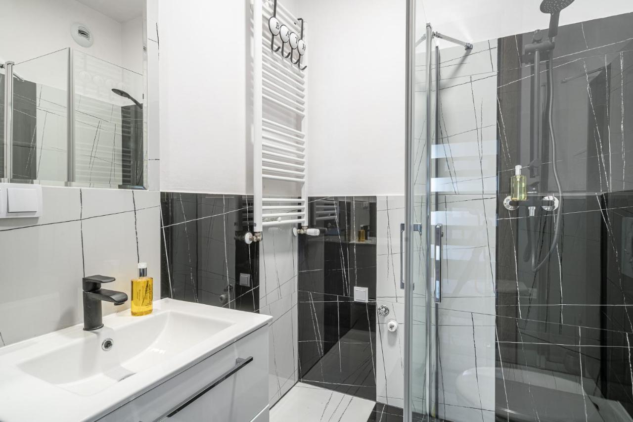 Rentplanet - Apartamenty Na Grobli Wrocław Exteriör bild