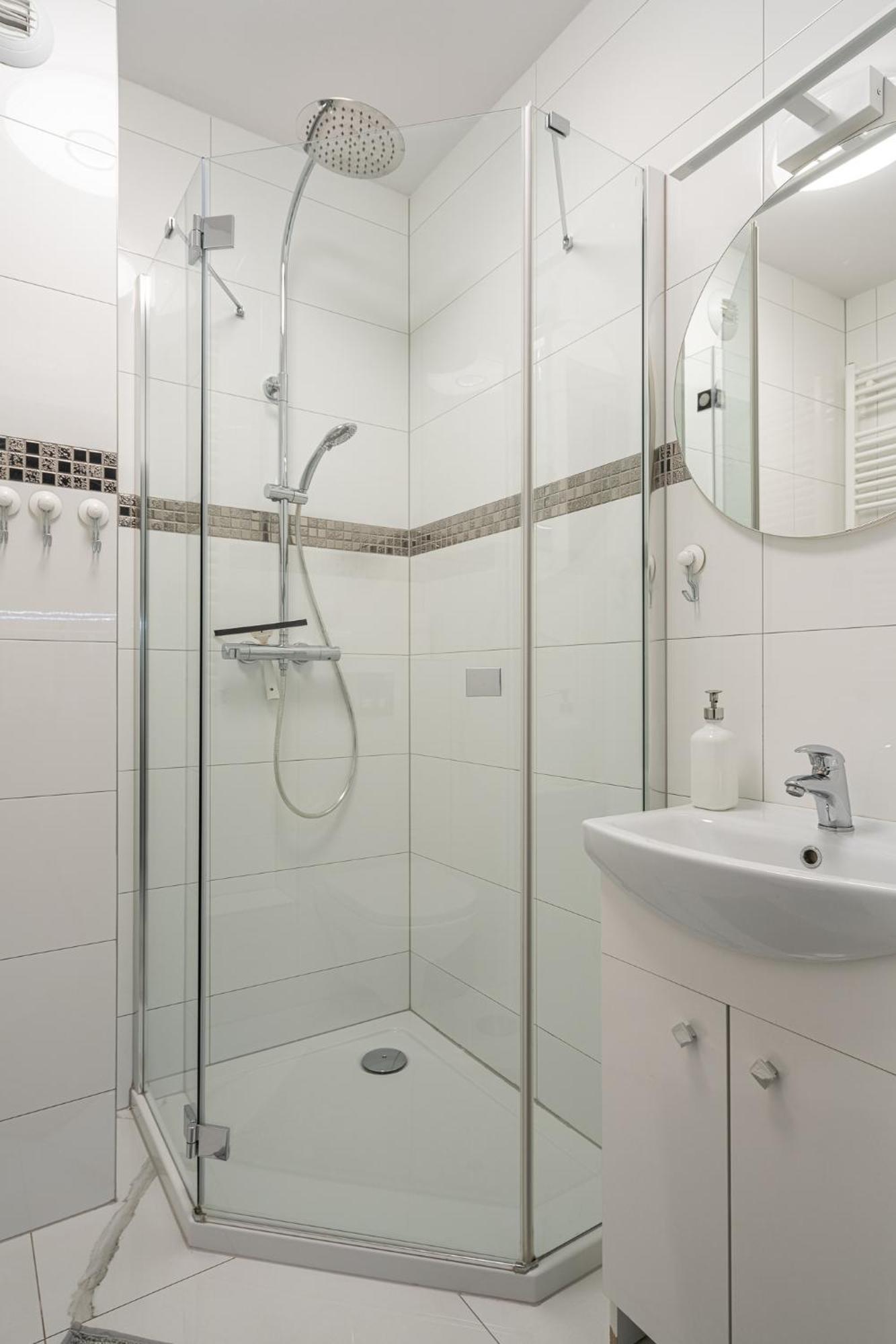 Rentplanet - Apartamenty Na Grobli Wrocław Exteriör bild